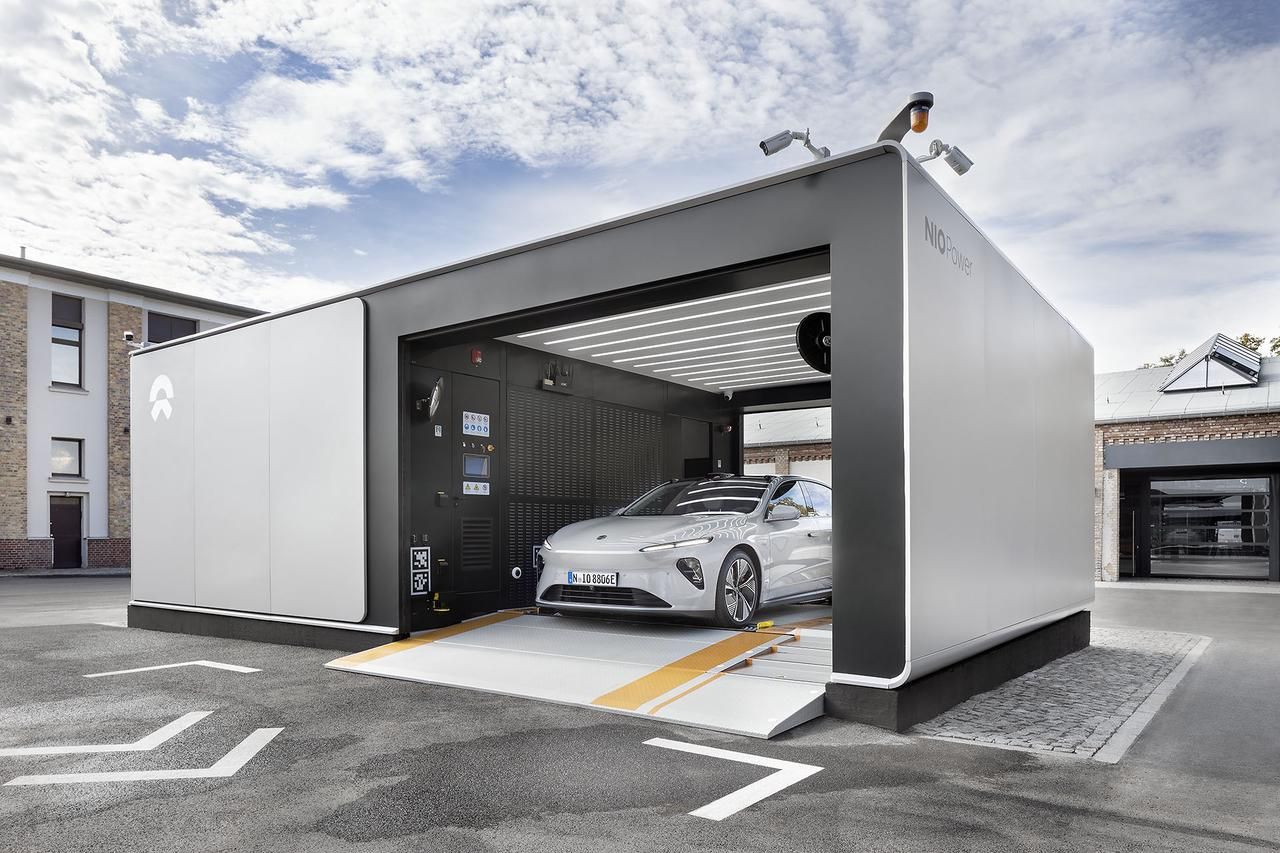 Nio battery swap station
