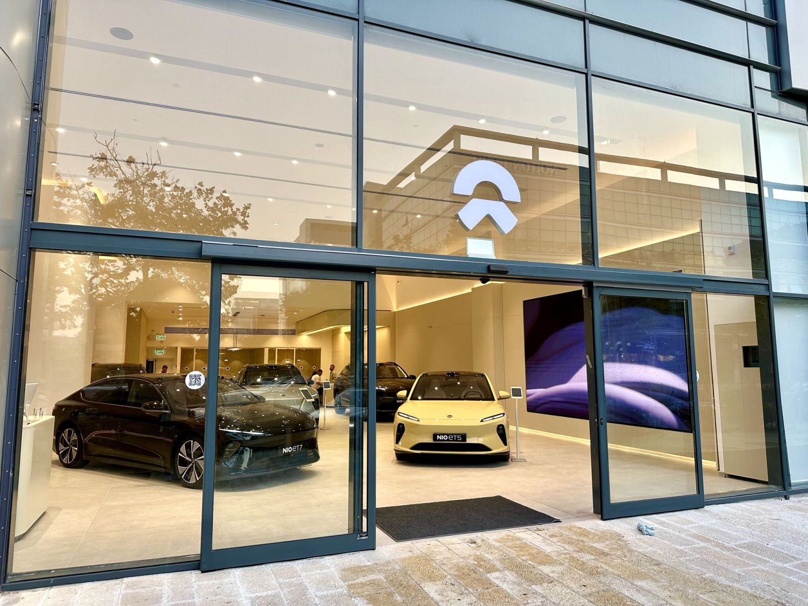 Nio's showroom in Israel