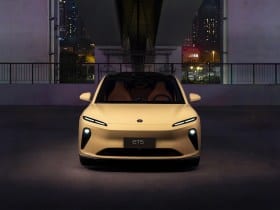 Nio ET5 Yellow