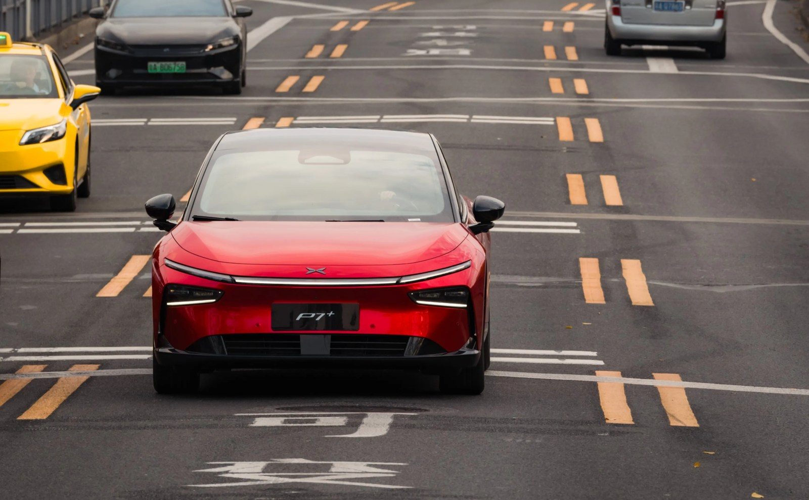 XPeng P7+ driving in China