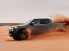 Rivian R1T Quad
