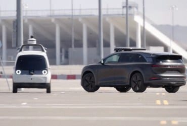 Lucid's robotaxi with Uber and Nuro