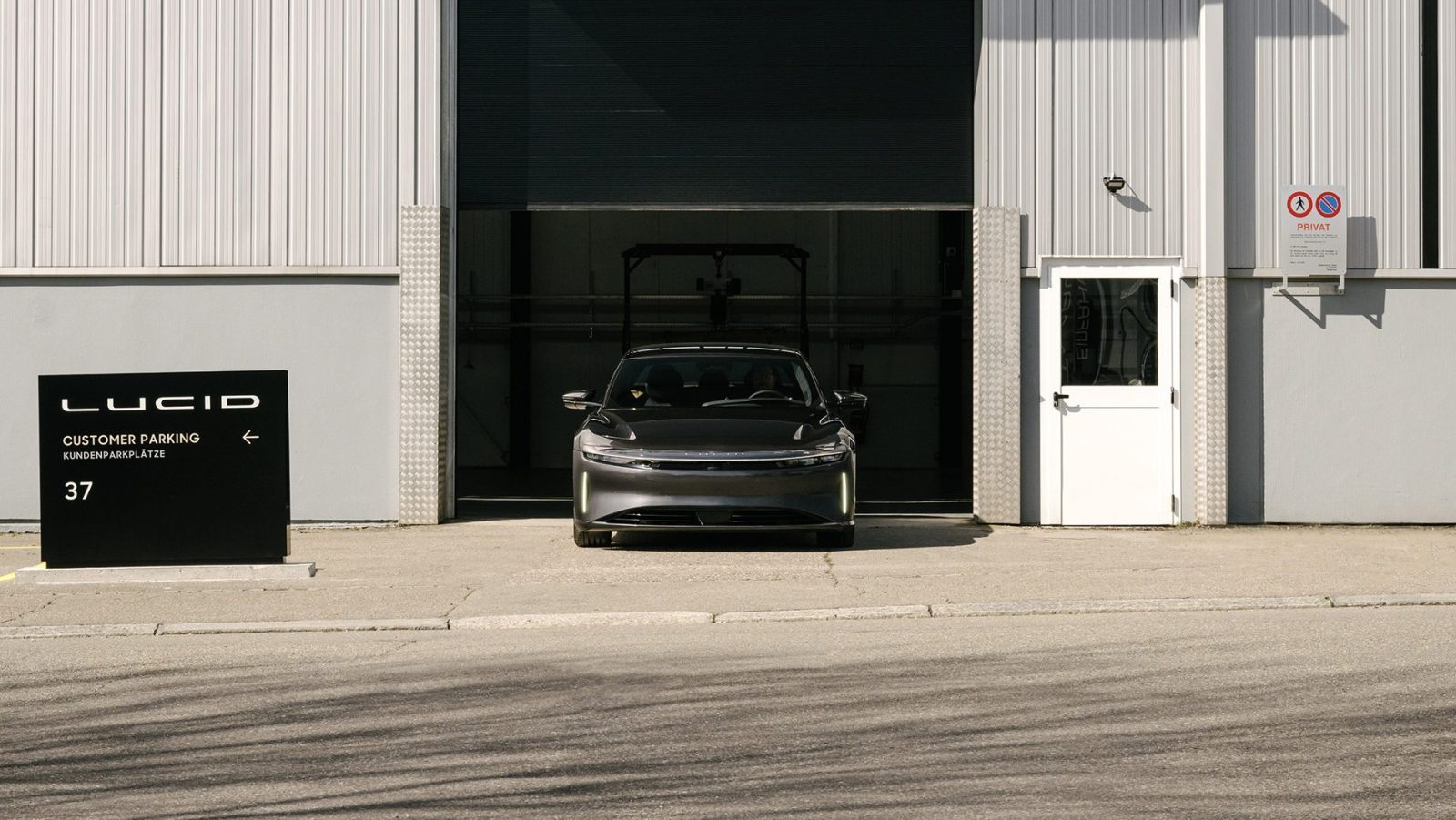 Lucid service center in Europe