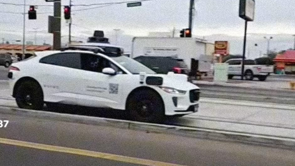 Waymo Car struck in Phoenix