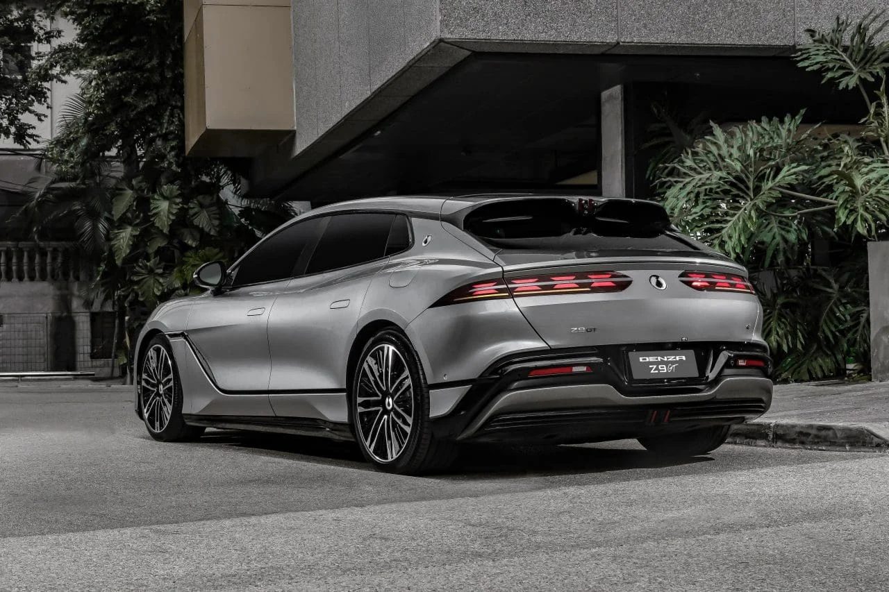 Denza Z9GT in China