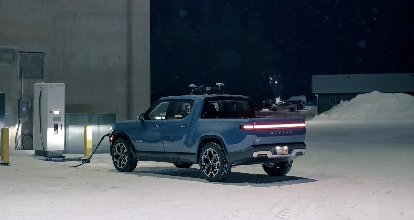 Rivian R1T in the snow