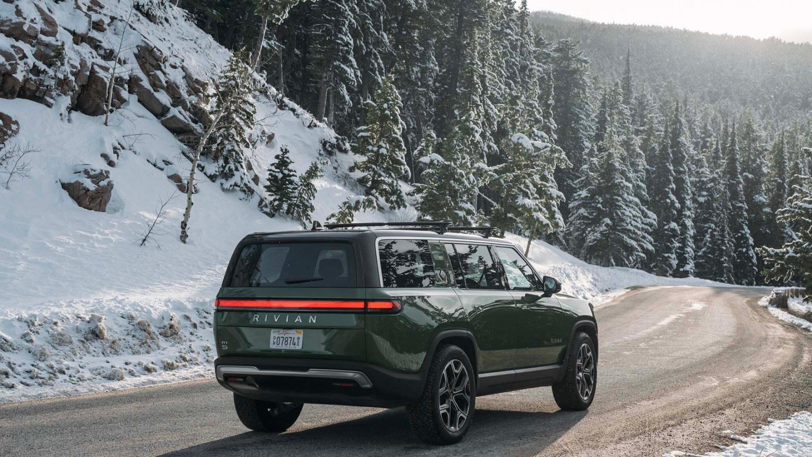 Rivian R1S