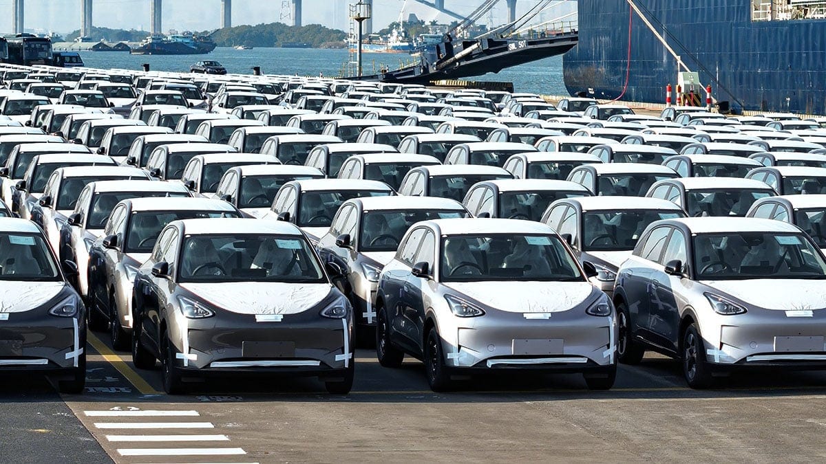 Geely shipping vehicles from China