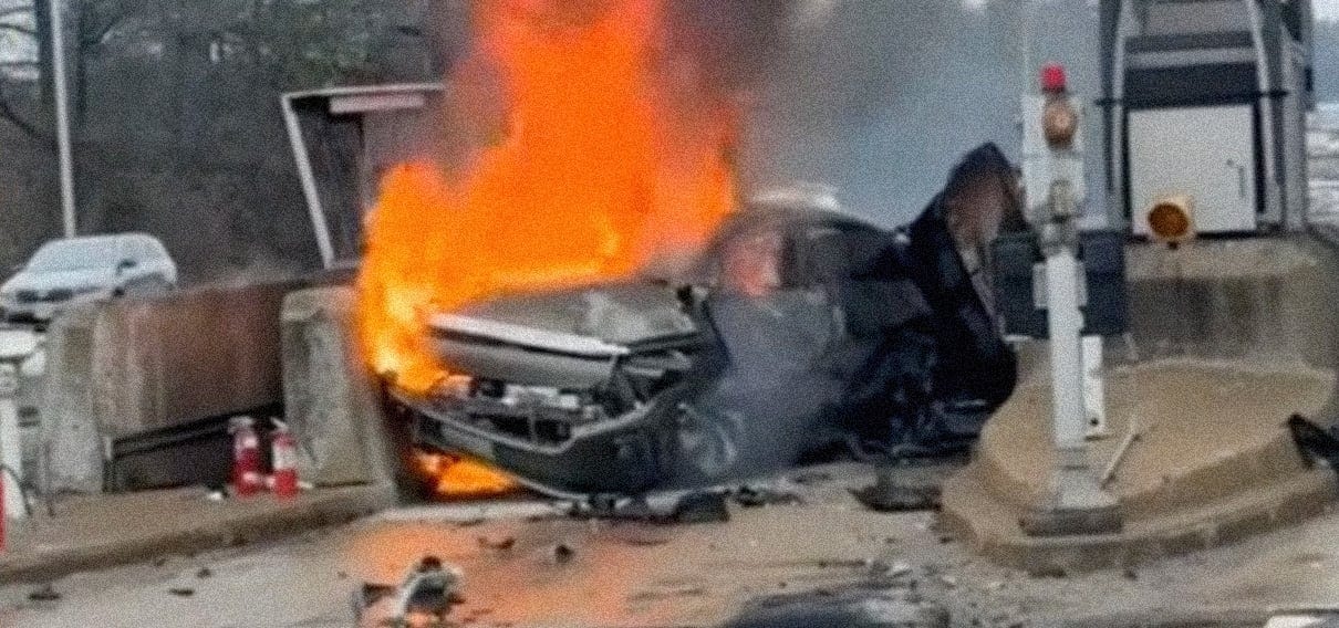 Lucid Air sedan catching fire