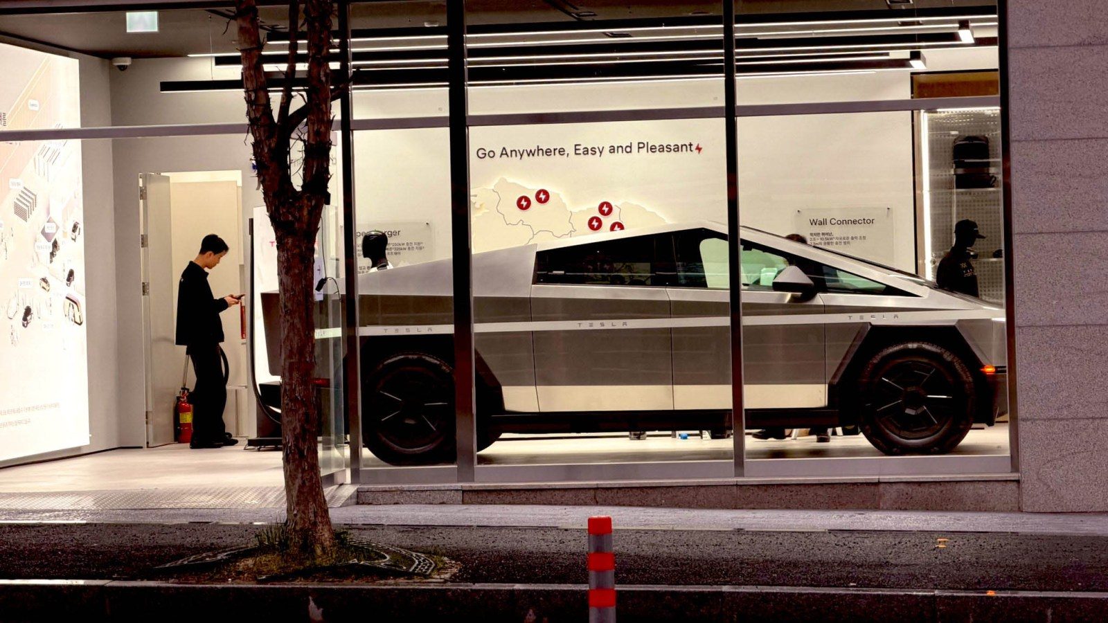 Tesla Cybertruck in Korea