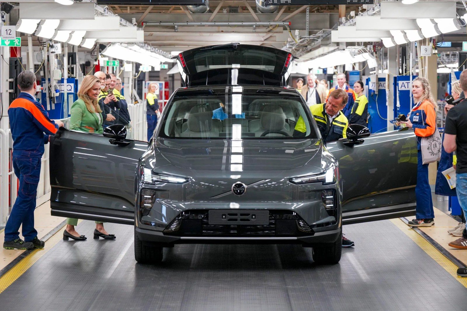 Volvo EX60 Production