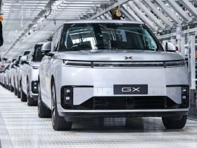XPeng GX SUV
