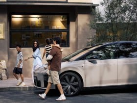 Li Auto i8