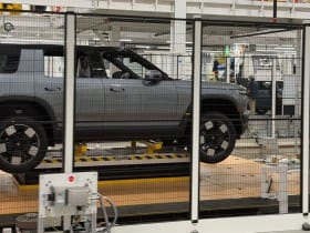 Rivian R2 Premium