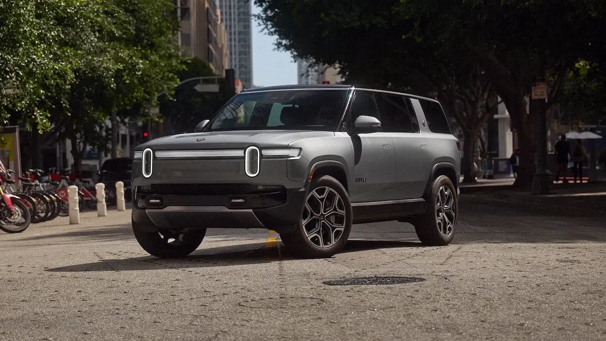 Rivian R1S 2027 Model Year
