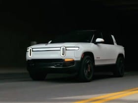 Rivian R1S