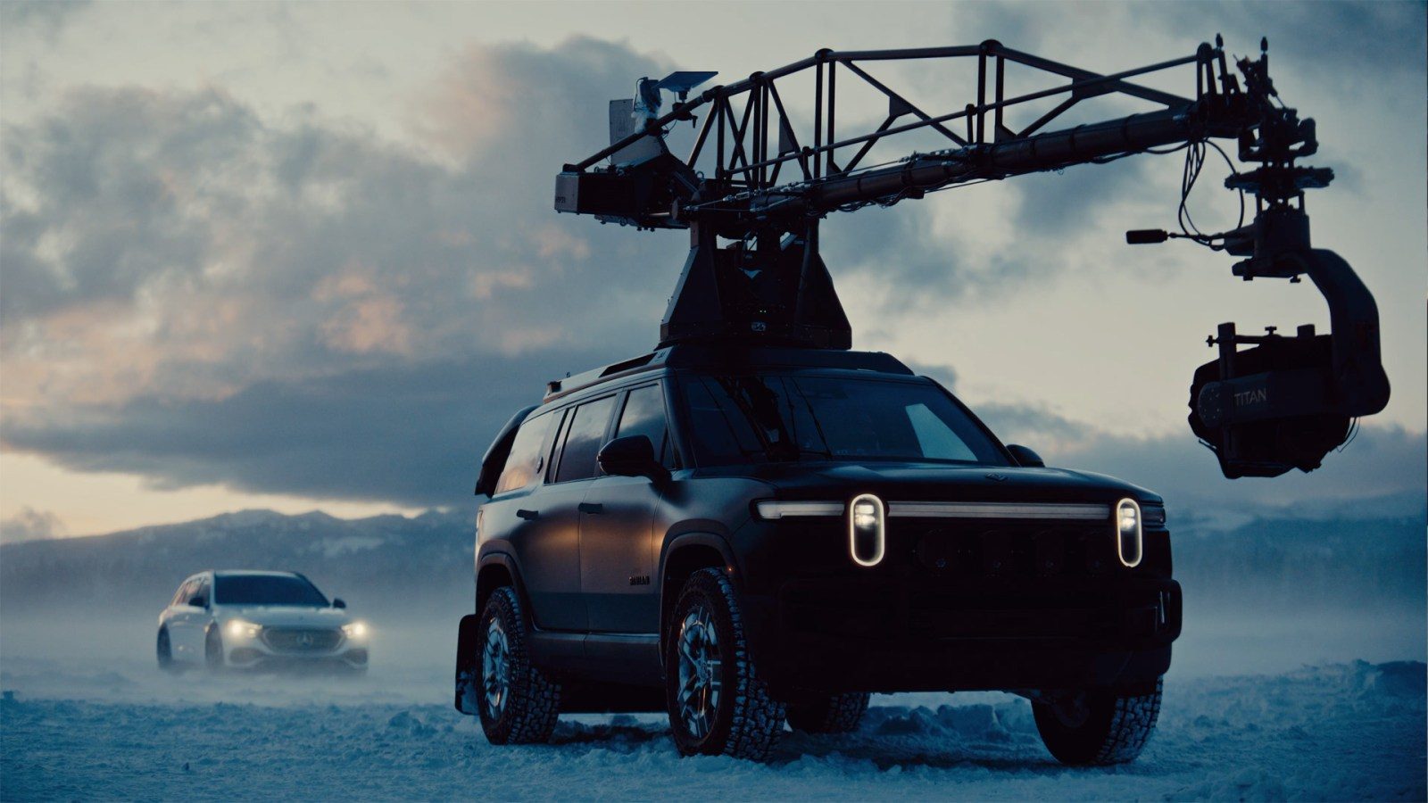 Rivian R1S