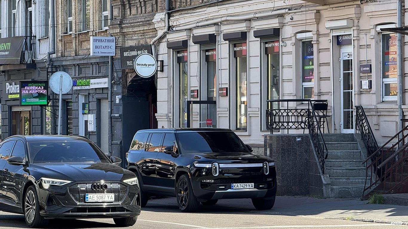 Rivian R1S in Ukraine