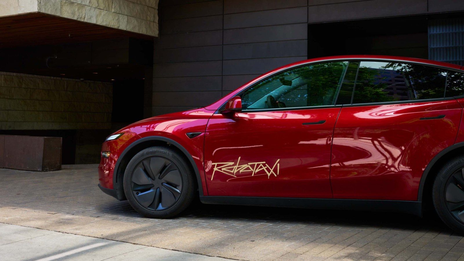 Tesla Model Y Robotaxi