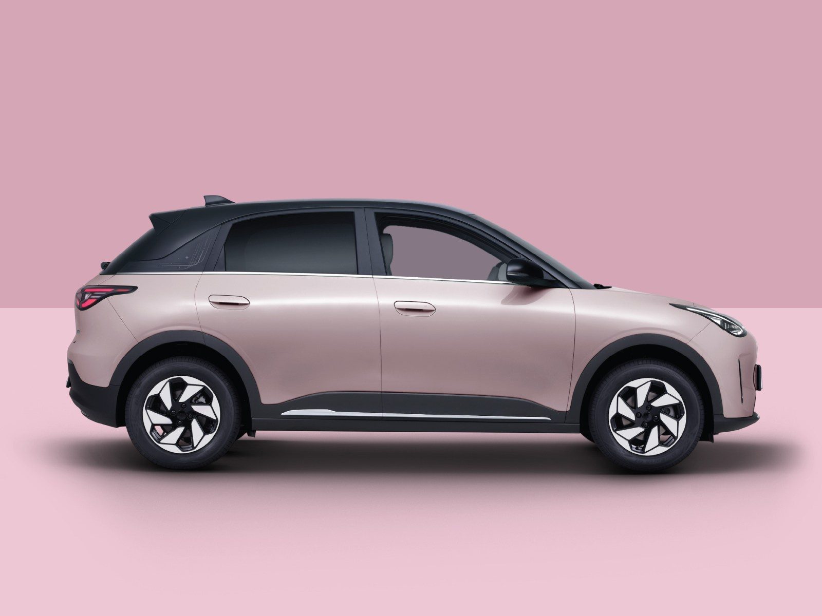 Geely EX2