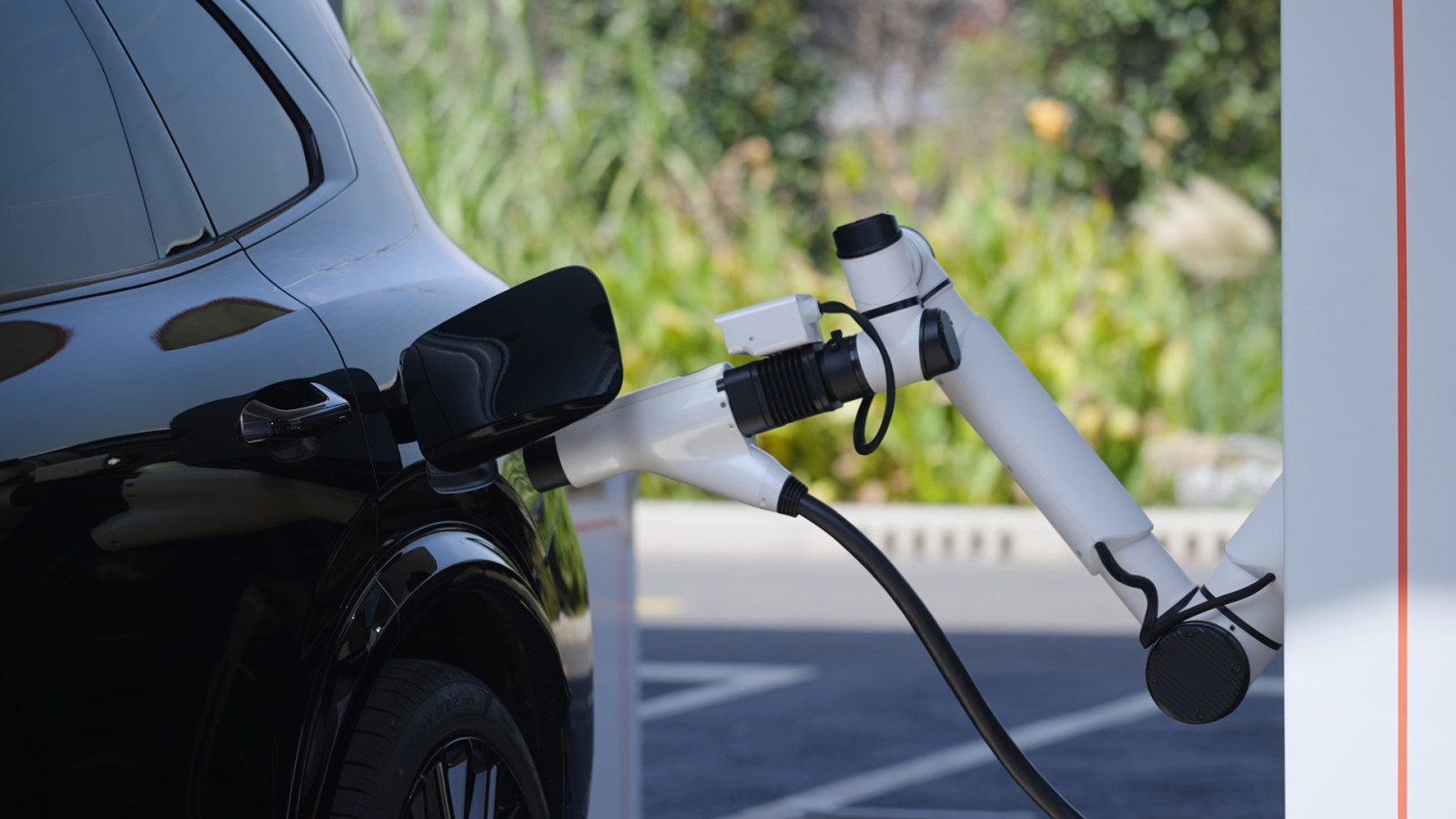 Geely charging