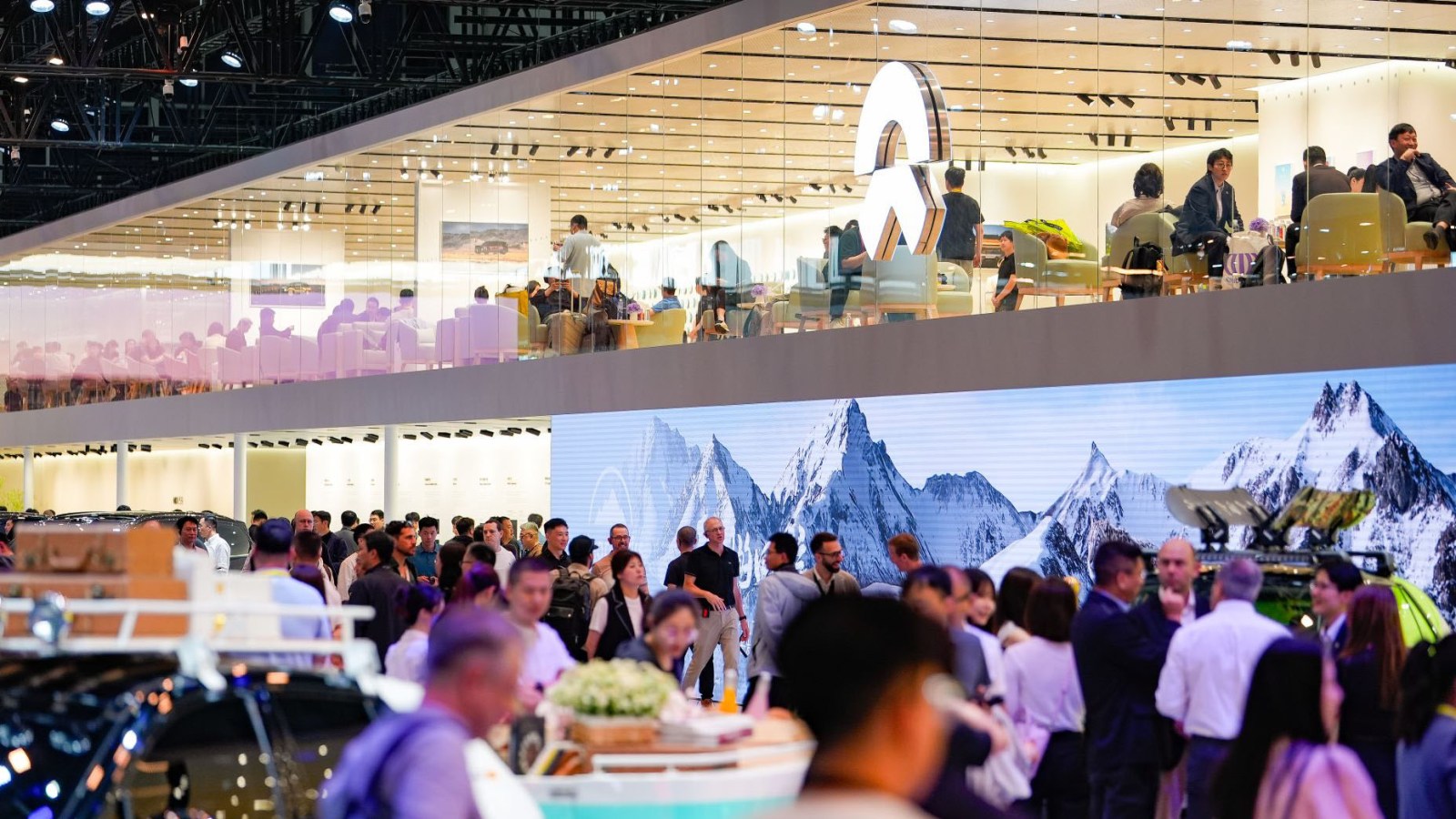 China's NEV Weekly Orders: Nio +20%, Tesla Flat, HIMA Alliance Soars 568%