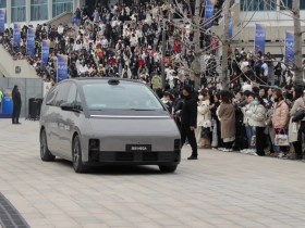 Li Auto Mega MPV