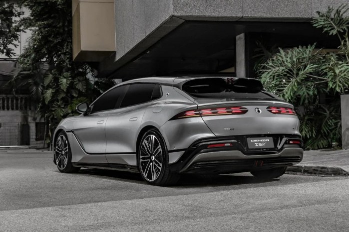 Denza Z9GT in China