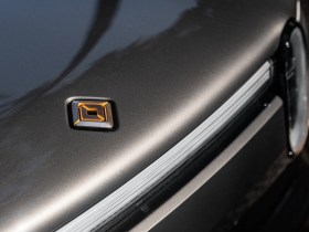 Rivian R1S
