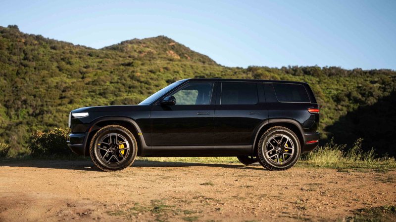 Rivinan R2 Rivian's R2 VIN Count Passes 11,400 Two Weeks Before Second Shift Begins